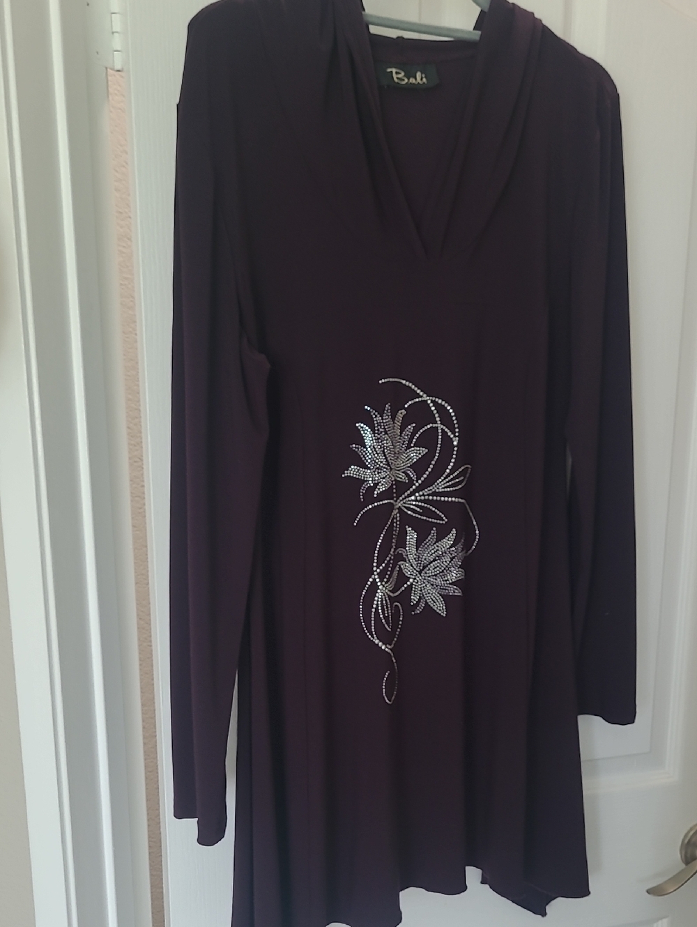 Bali Tunic Long Sleeve Purple Floral Rhinestone Top With Hood.